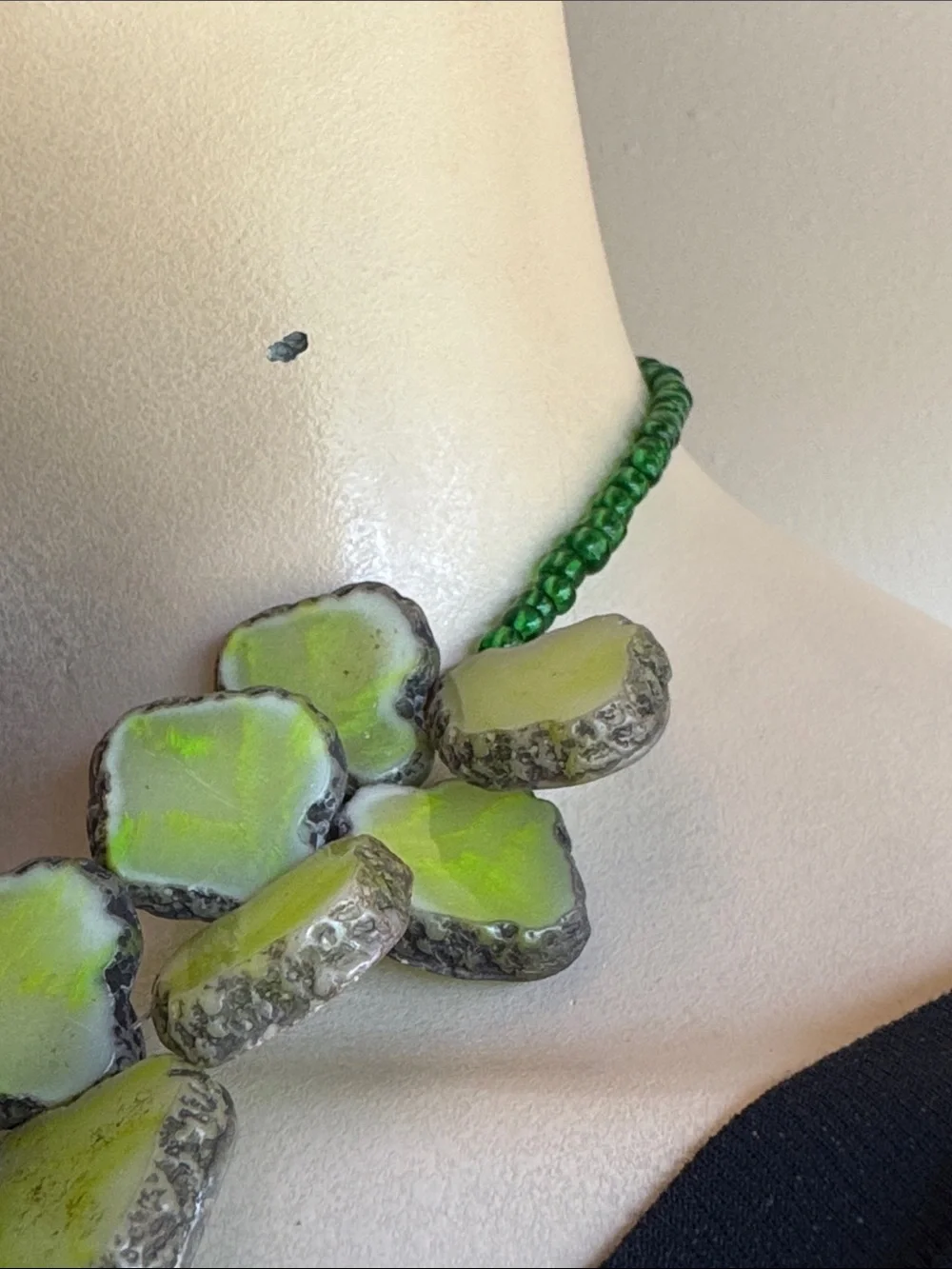 Asian Artisan Agate Gemstone Necklace
